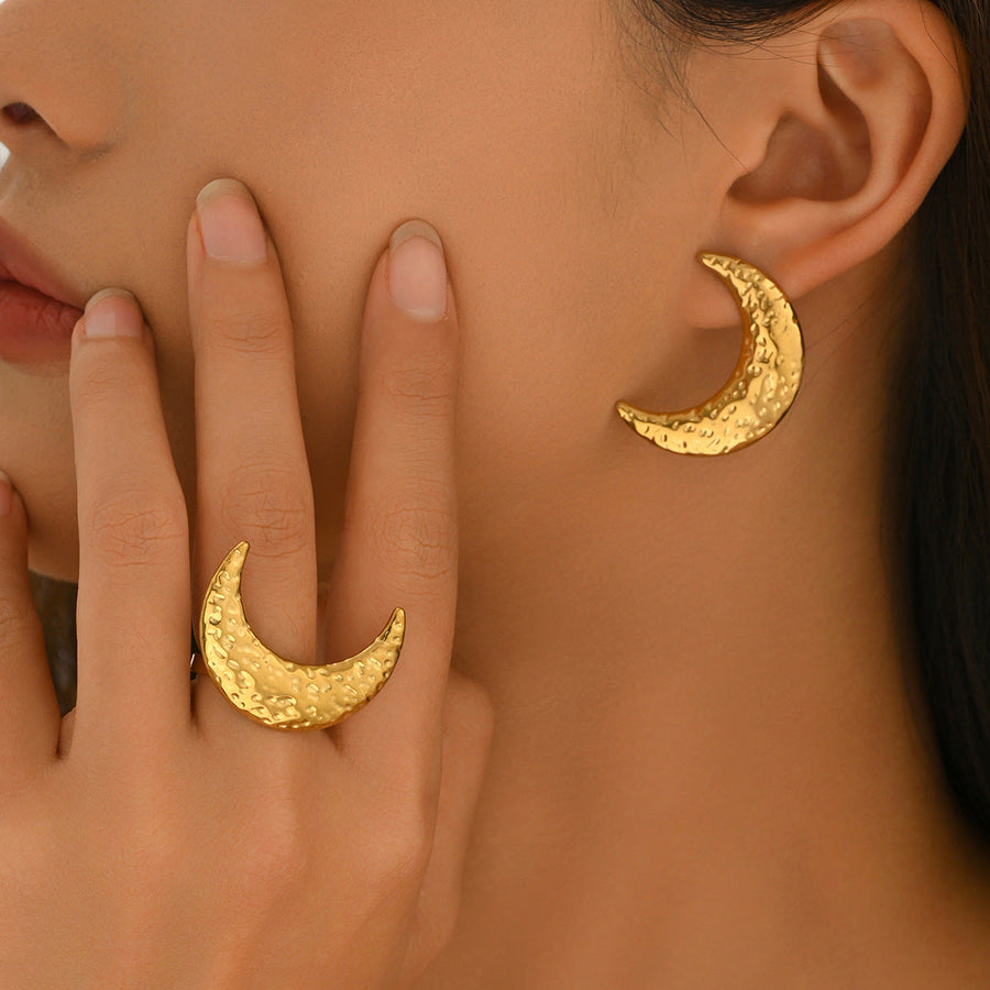 Hammered Crescent Earrings from the ANGLOOP jewelry collection