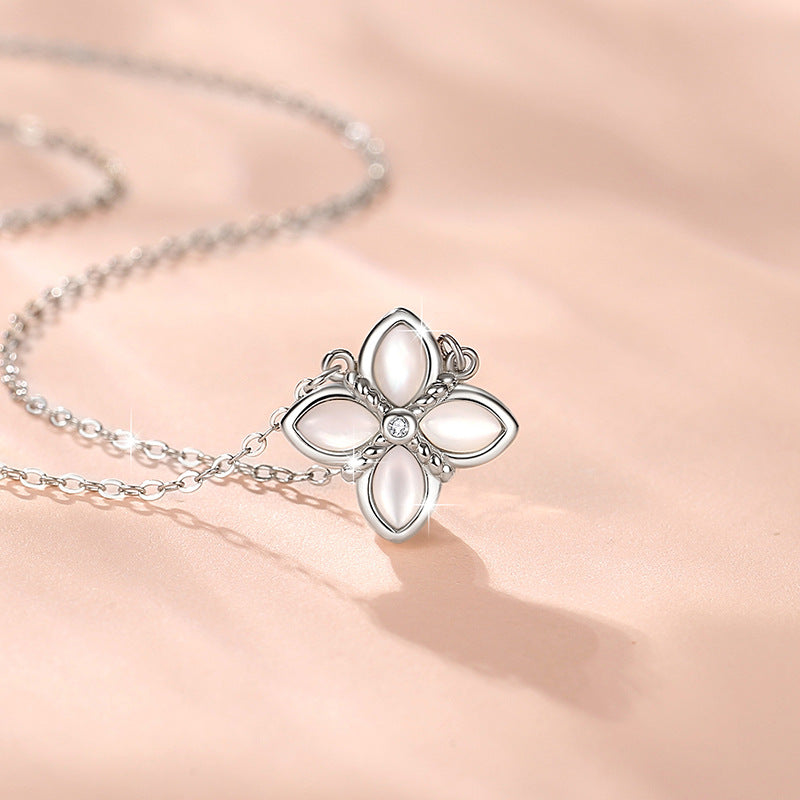 Lucky Clover Sterling Silver 925 Necklace Female Niche Design Light Luxury Zircon Clavicle Chain Ins Style Flower Pendant