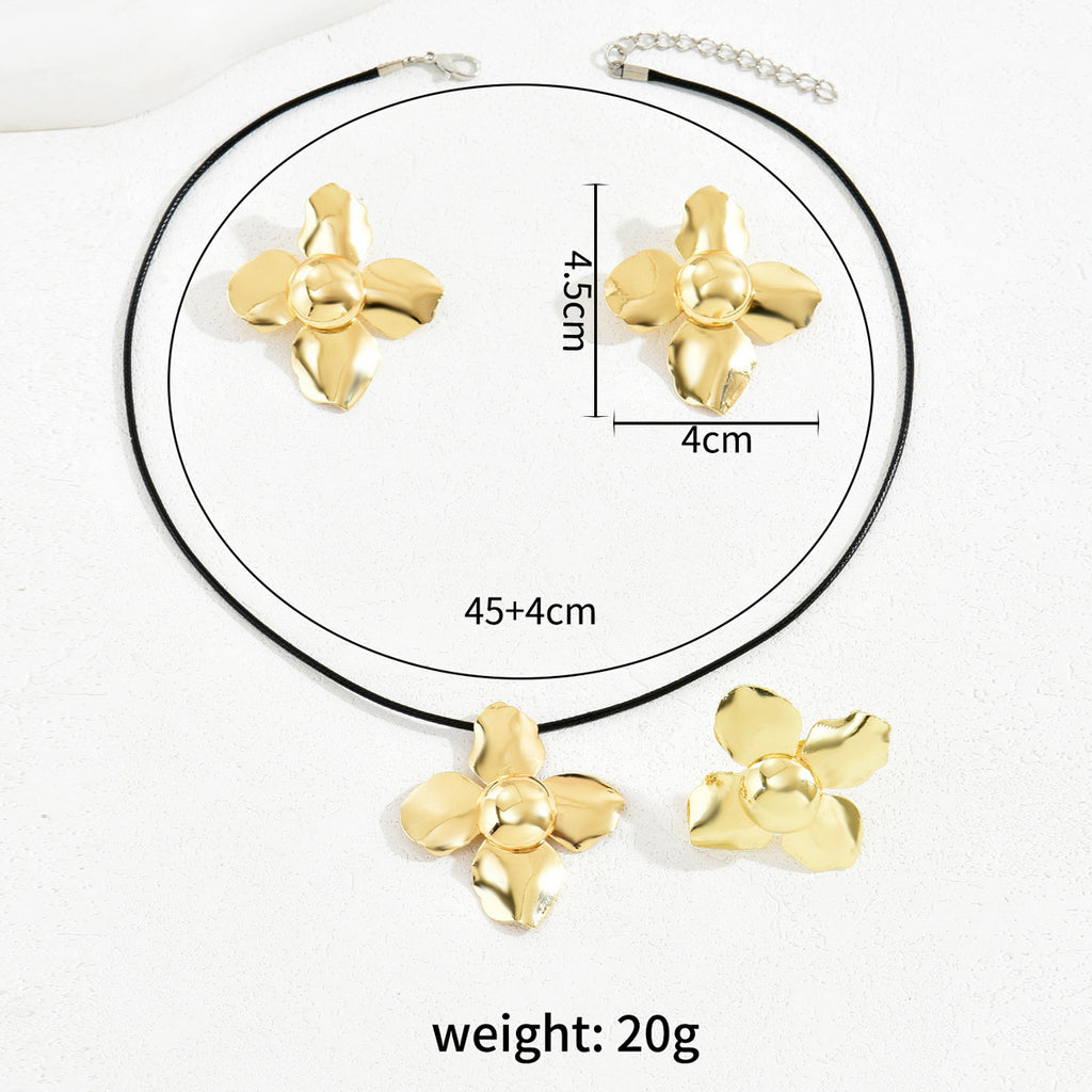 Rounded Cross-Petal Cord Jewelry — product image 4