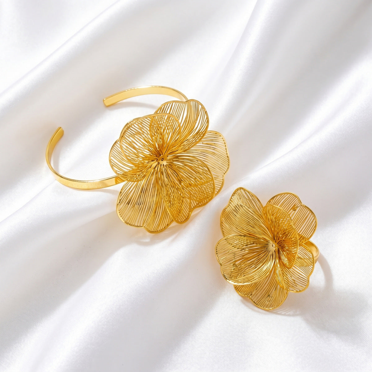 Lattice Flower Statement Jewelry — product image 2