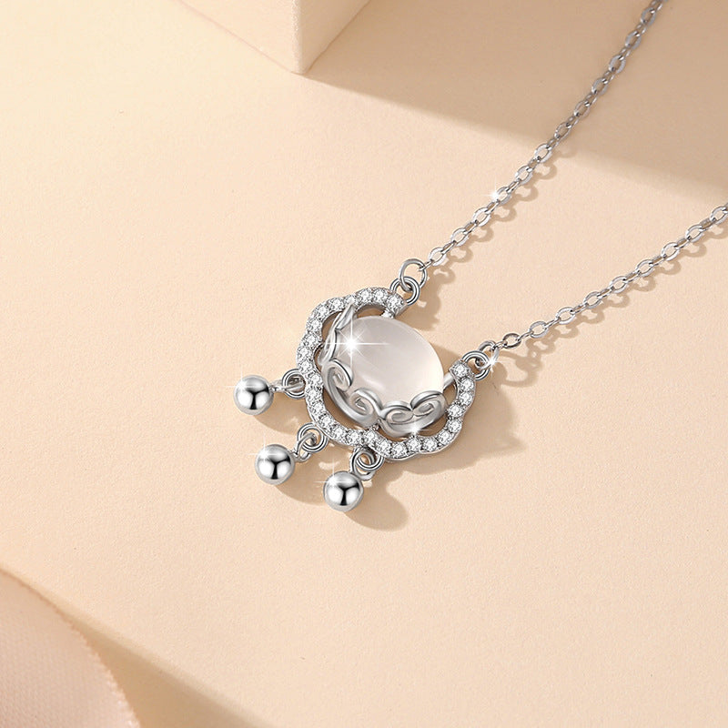 Collana in argento sterling 925 – lucchetto e nuvola e calcedonio