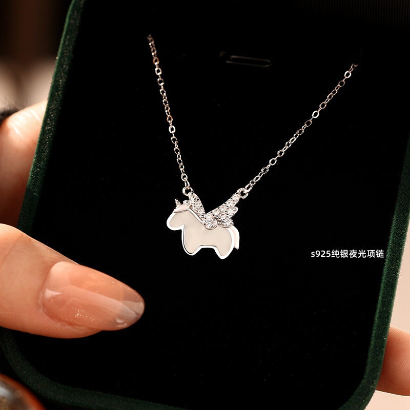 Collana in argento sterling 925 – unicorno, dettagli luminescenti