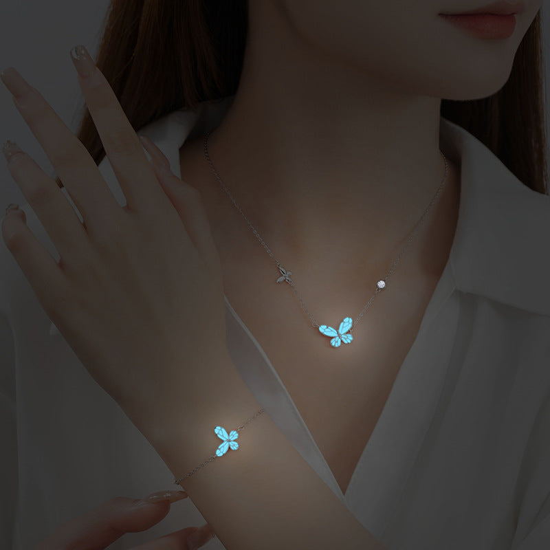 Gioielli in argento sterling 925 – farfalla, dettagli luminescenti