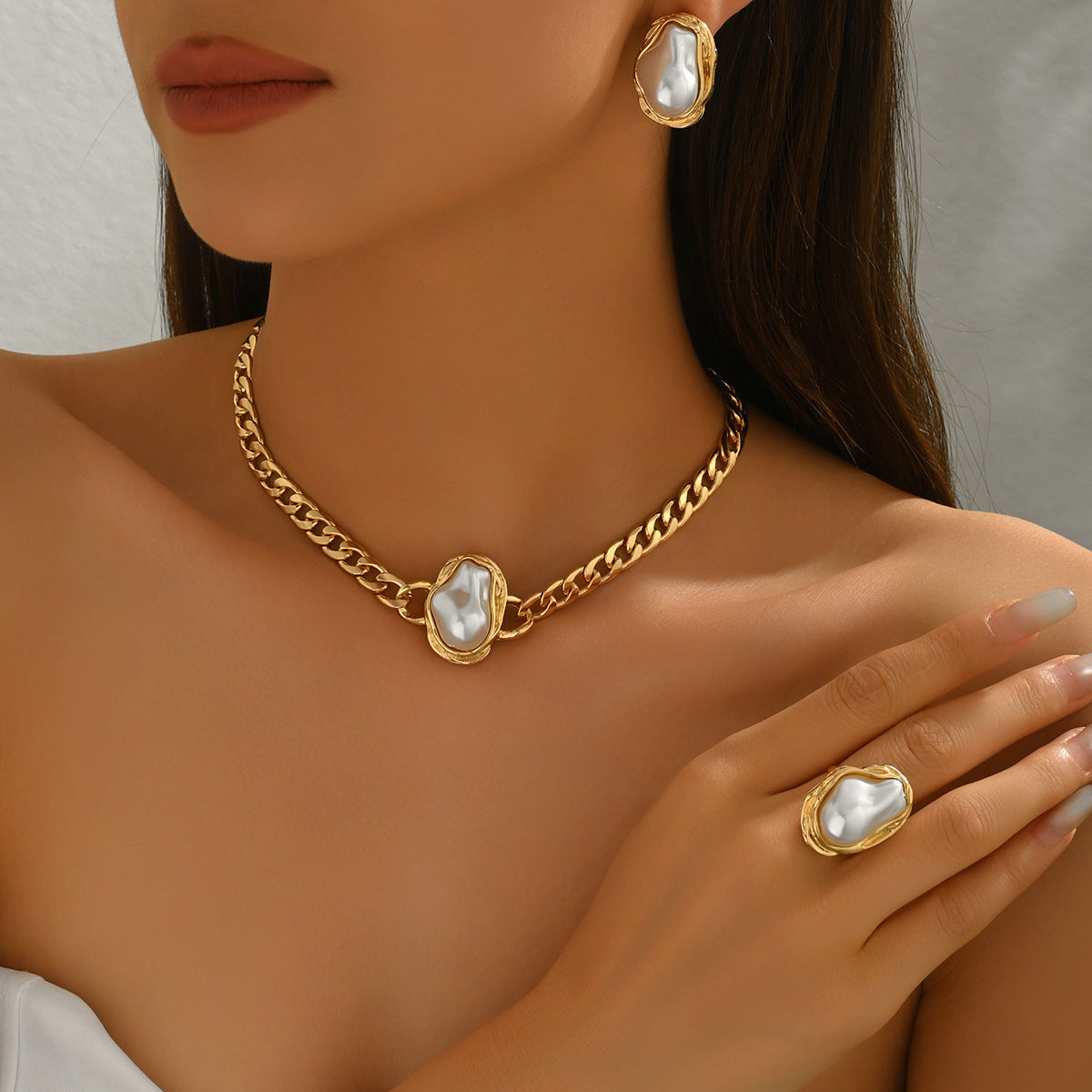 Irregular Pearl-Effect Chain Jewelry — product image 2