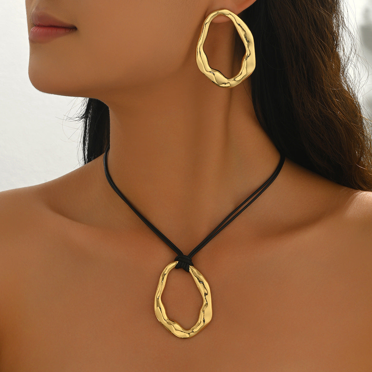 Irregular Oval Cord Jewelry — product image 2