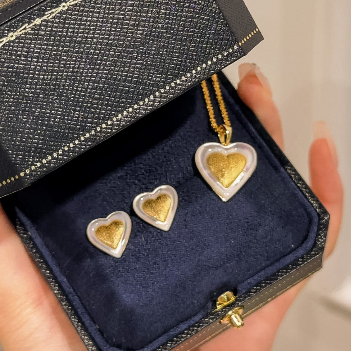 Heart White Fritillary Sterling Silver 925 Necklace Vintage Handmade Brushed Clavicle Chain Ins Style Light Luxury High-Grade Pendant