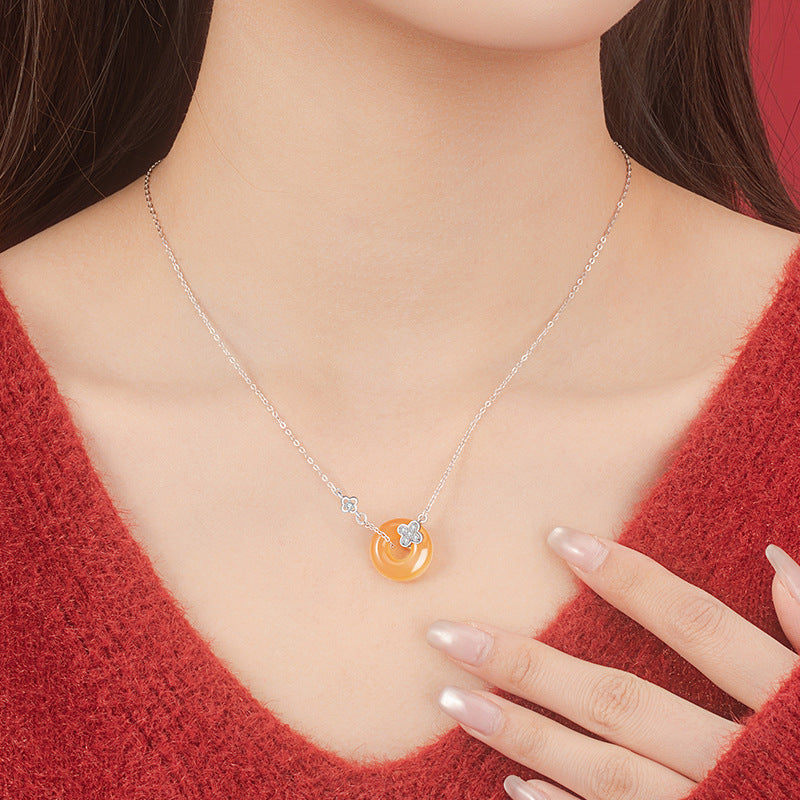 Lucky Clover Sterling Silver 925 Necklace Women's Light Luxury Sugar Onyx Peace Buckle Clavicle Chain Flower Pendant