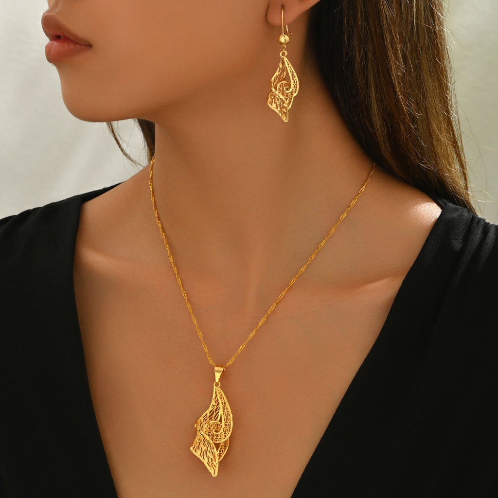 Curling Filigree Leaf Jewelry — product image 3