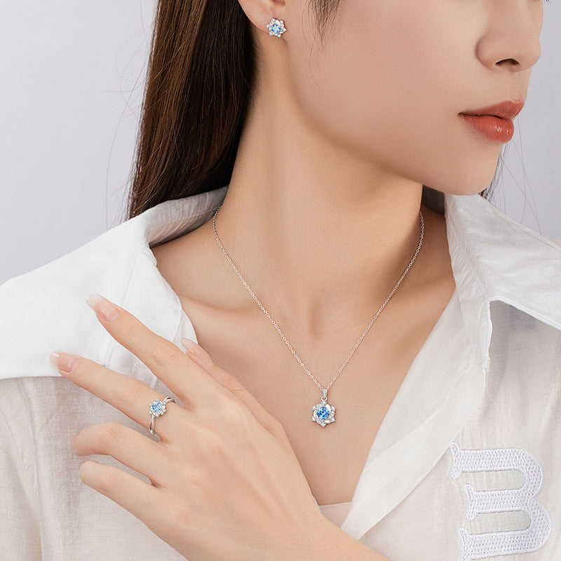 Six-Pointed Star Sterling Silver 925 Necklace Female Niche Design High-Grade Snowflake Zircon Clavicle Chain Ins Style Star Pendant