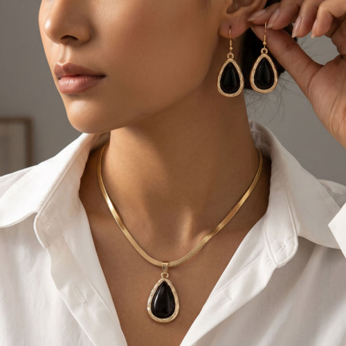 Black Teardrop Pendant Jewelry — product image 2