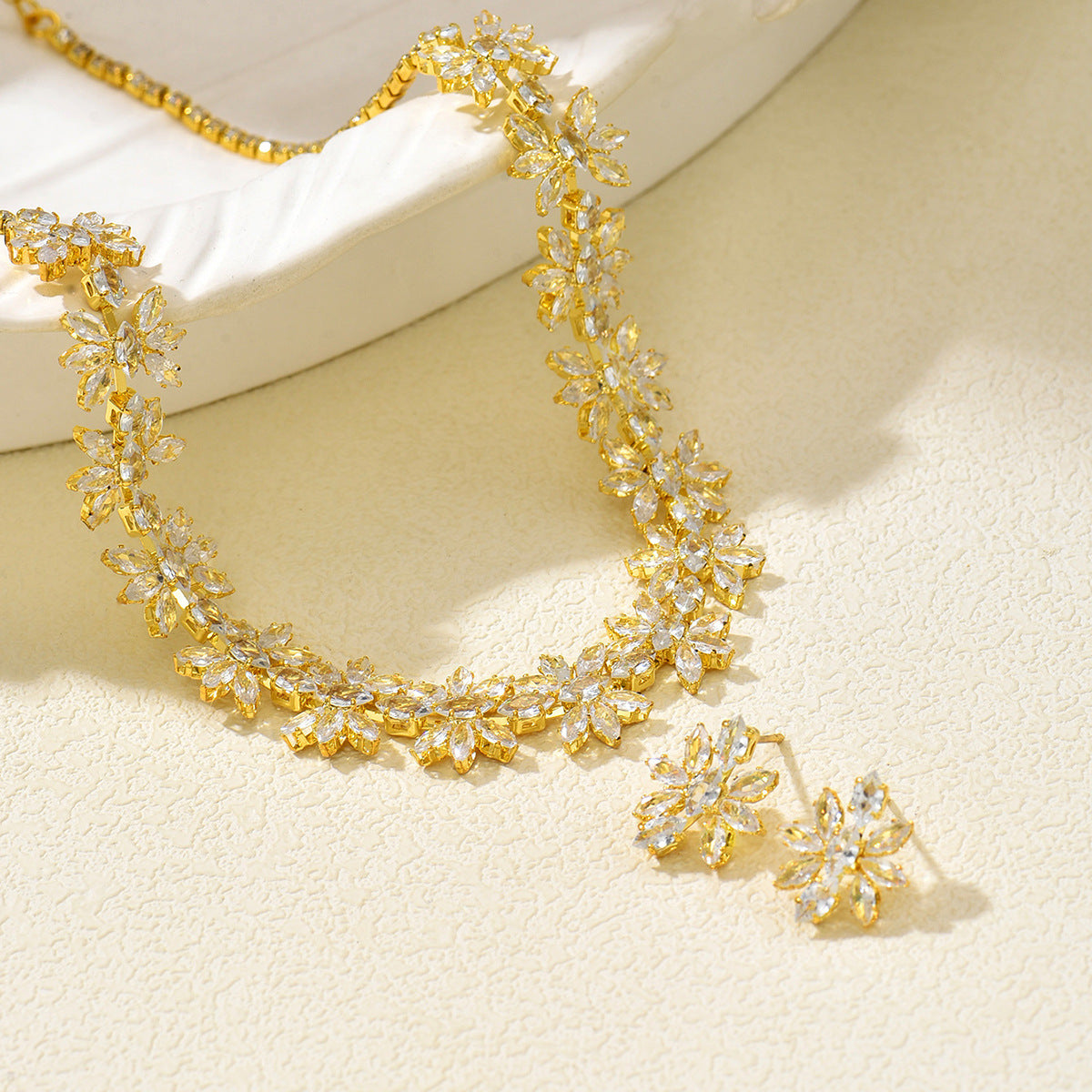 Tiny Flower Cluster Jewelry — product image 3