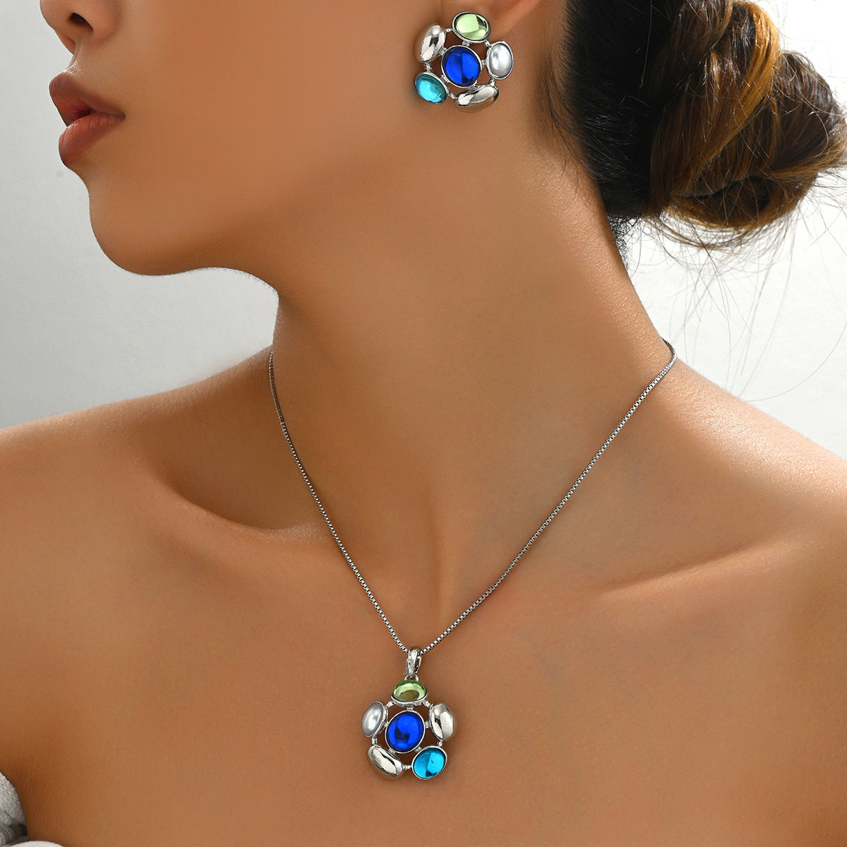Blue and Green Flower-Cluster Jewelry — product image 2