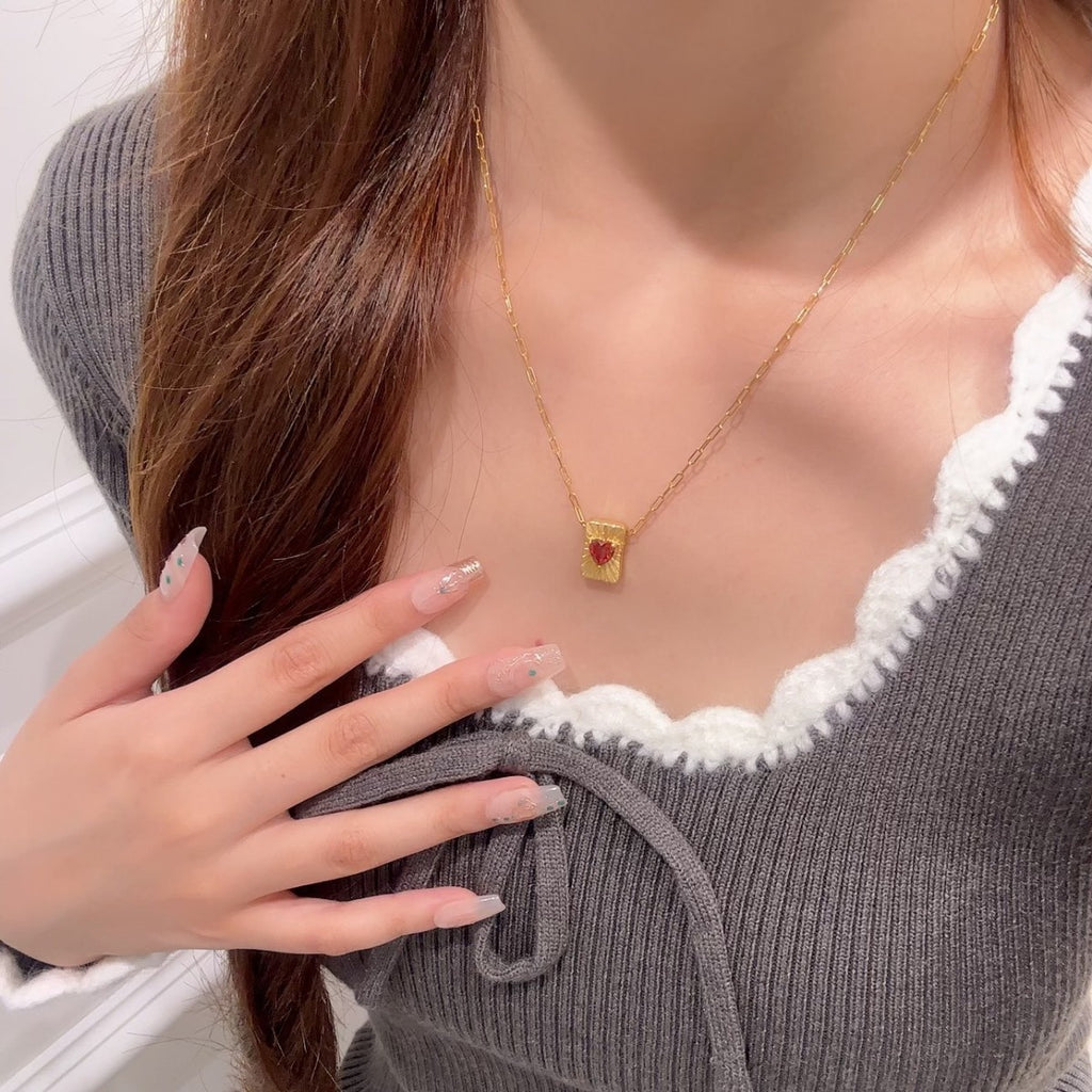 Square Heart-Shaped Sterling Silver 925 Necklace Women's Antique Texture Red Zircon Clavicle Chain Ins Light Luxury High-End Pendant