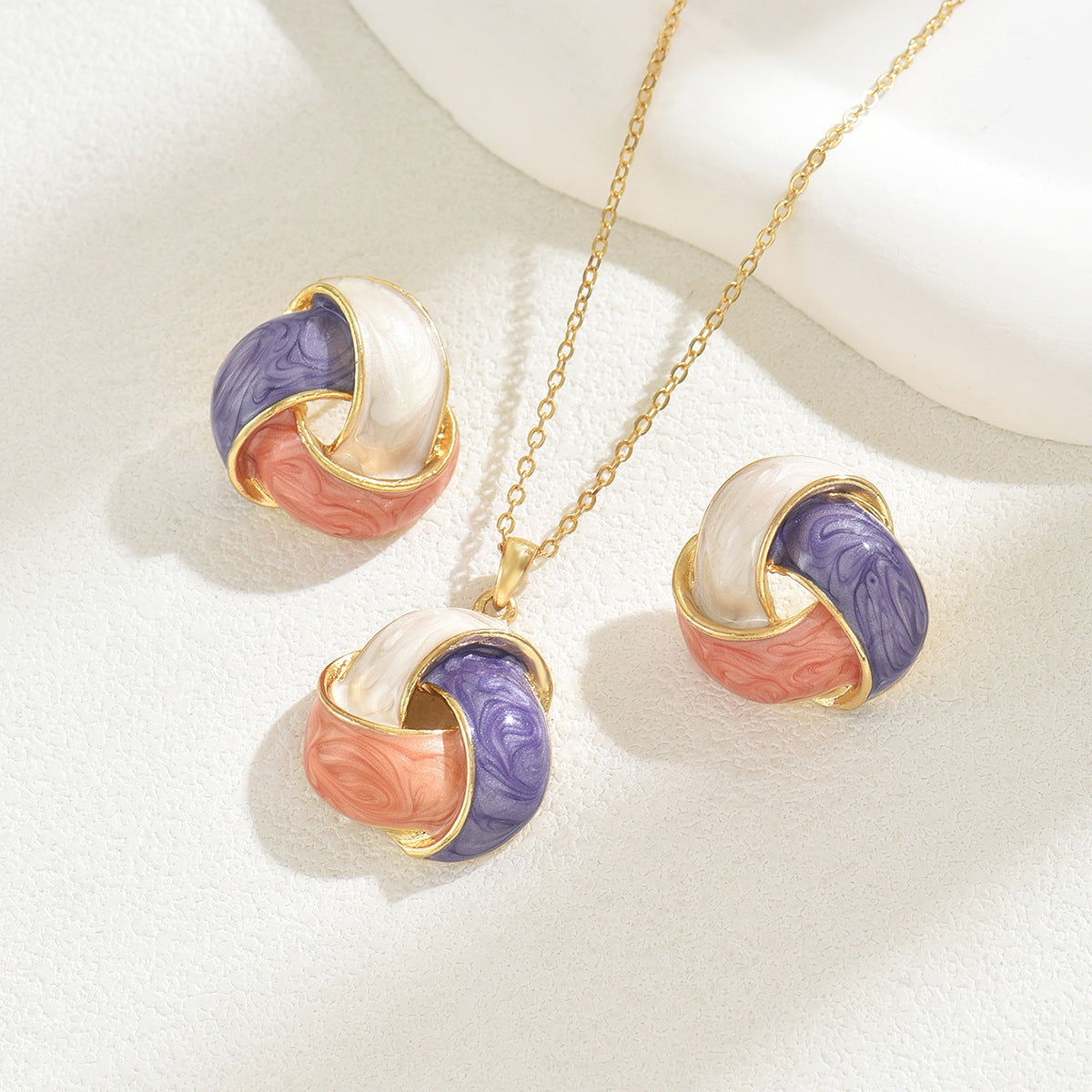 Pastel Interwoven Circle Jewelry — product image 3