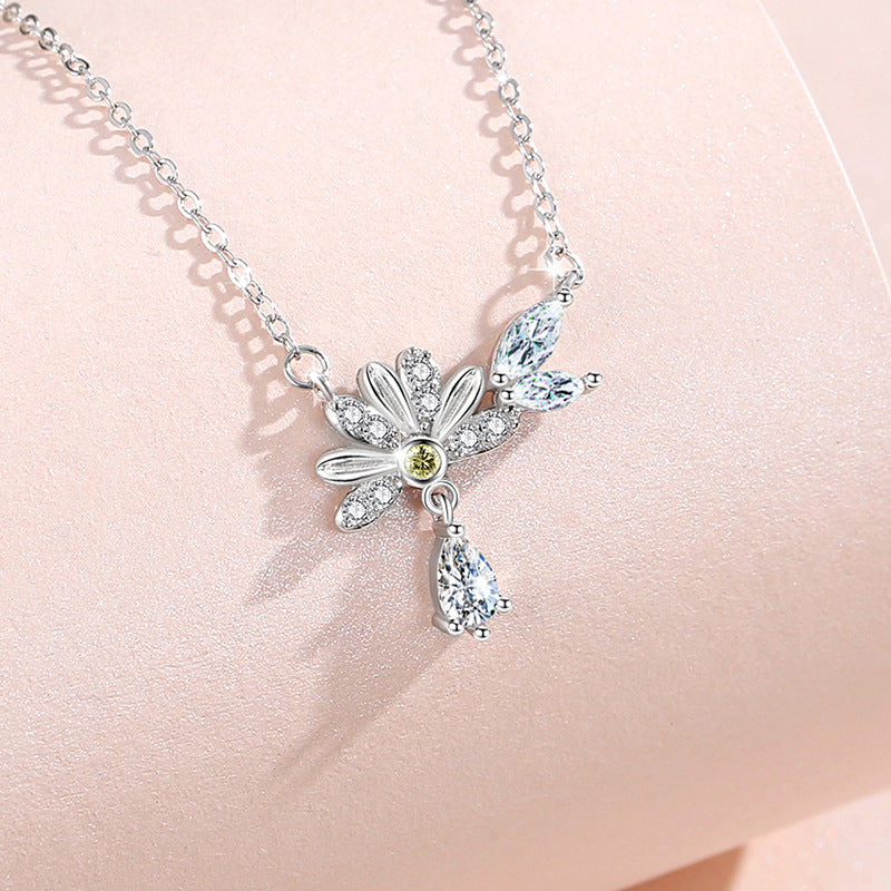 Collana in argento sterling 925 – margherita e farfalla e zirconi