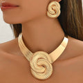 Ribbed Double-Spiral Collar Jewelry