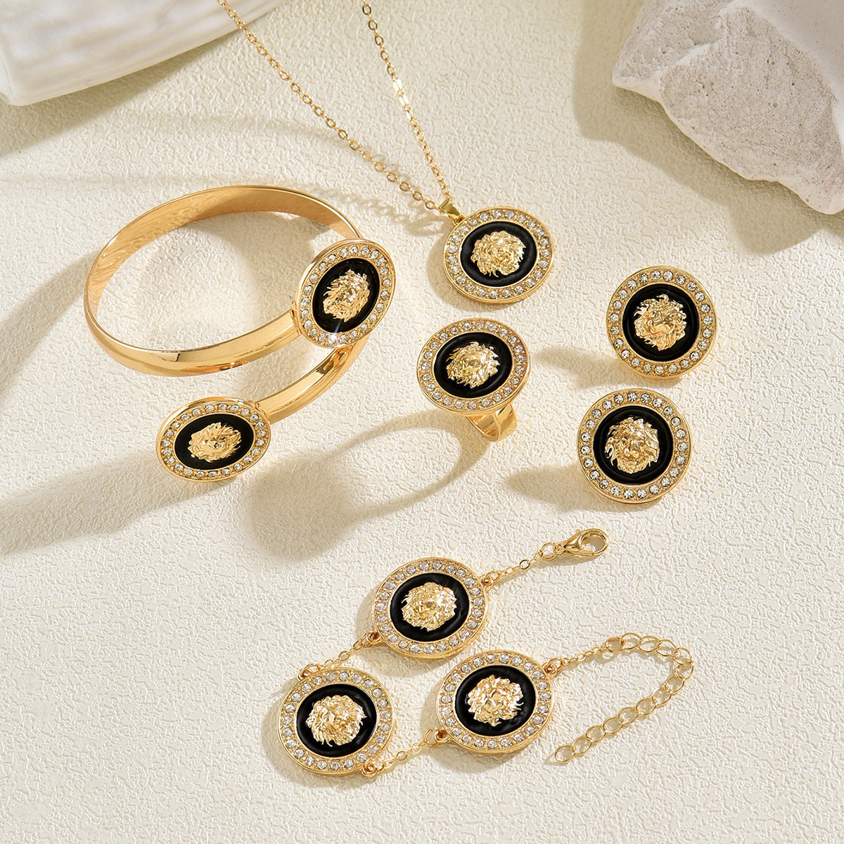 Black and Cream Round Medallion Jewelry — product image 4