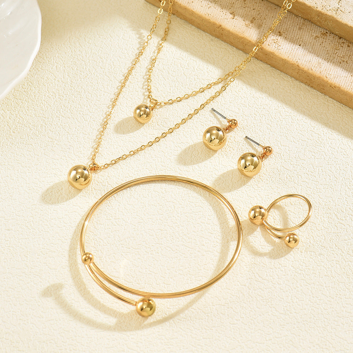 Delicate Round Pendant Jewelry — product image 3