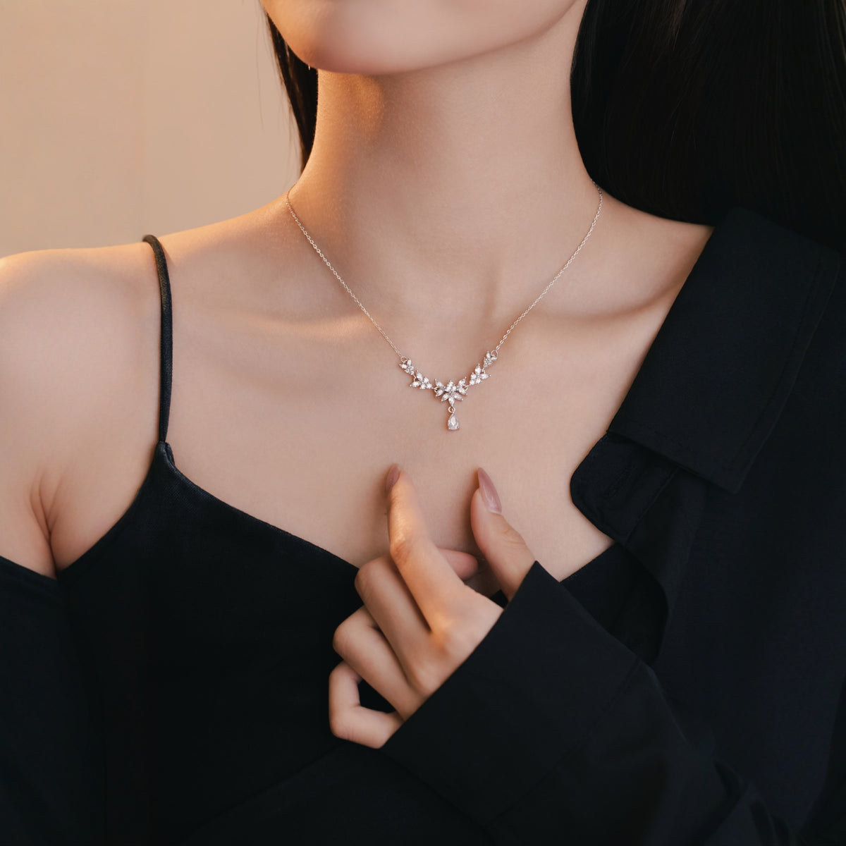 S925 Silver Platinum-Plated Olive Branch V-Shaped Necklace Water Drop Zircon Clavicle Chain Light Luxury Commuter Live Broadcast Hot Goods