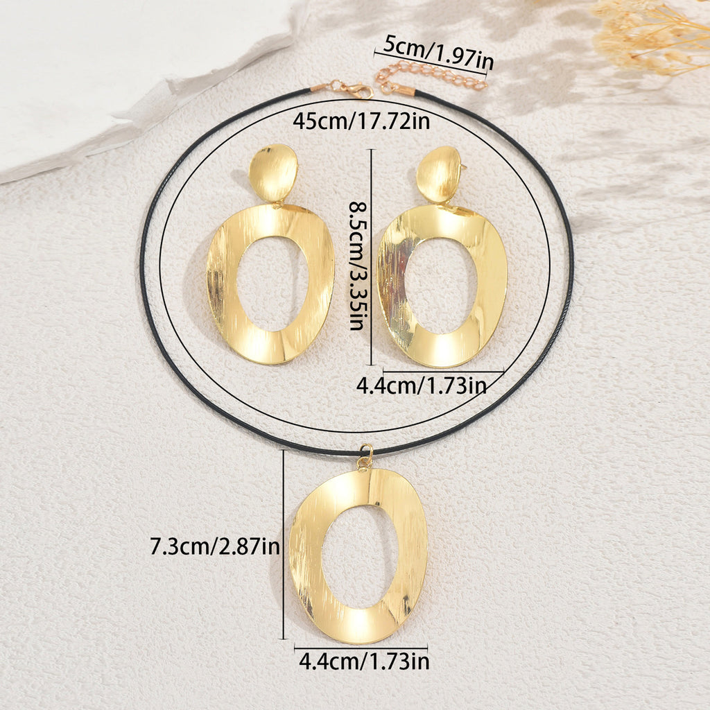 Oversized Oval Openwork Jewelry — product image 4