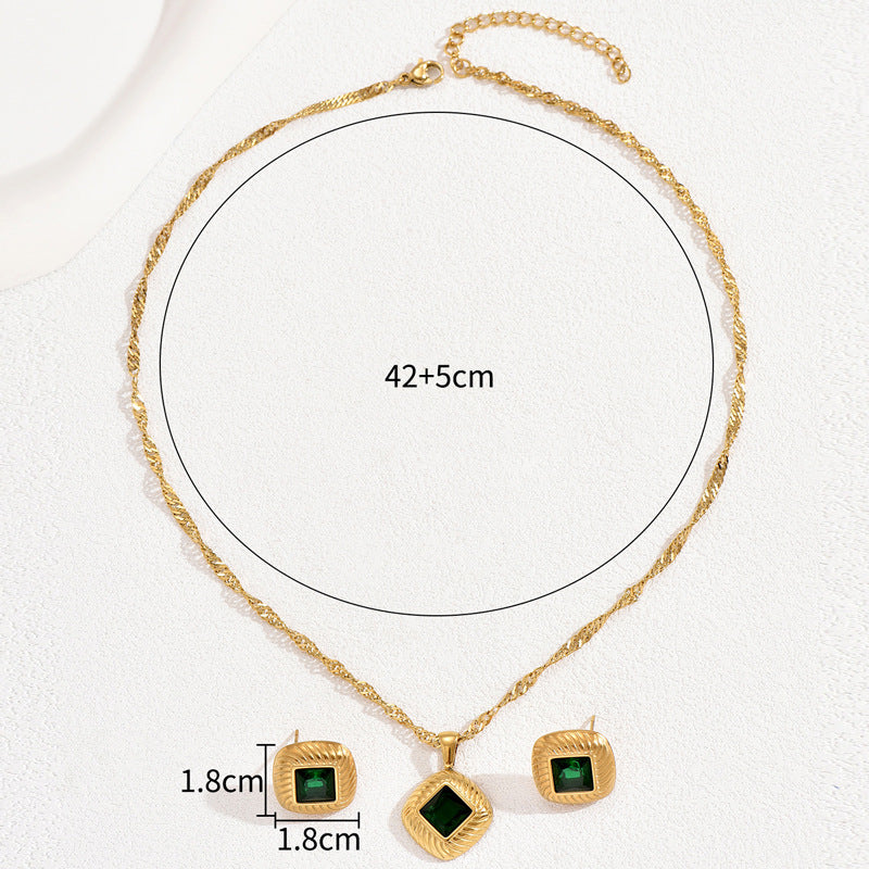 Deep Green Square Pendant Jewelry — product image 5