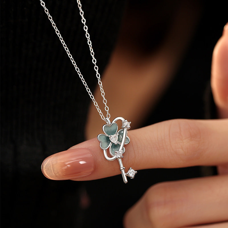 Niche Design Girl Style Silver S925 Sterling Silver Clover Necklace Female Mint Green Luminous Butterfly Clavicle Chain