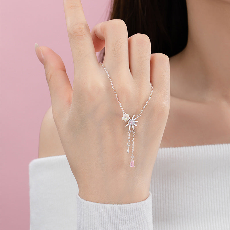Daisy Sterling Silver 925 Necklace Female Niche Light Luxury Sweet Style Tassel Clavicle Chain Ins Flower White Fritillary Pendant