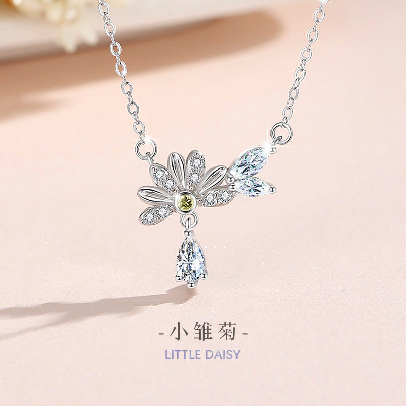 Collana in argento sterling 925 – margherita e farfalla e zirconi