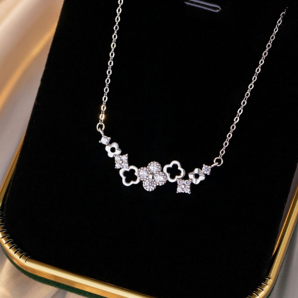 Lucky Clover Sterling Silver 925 Necklace Women's Light Luxury High-Grade Flower Zircon Clavicle Chain Ins Little Red Book Pendant