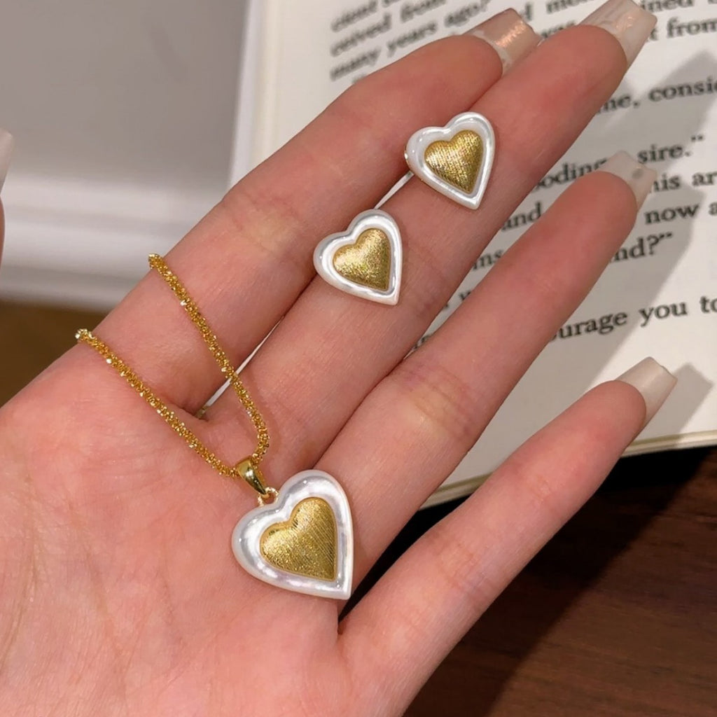 Heart White Fritillary Sterling Silver 925 Necklace Vintage Handmade Brushed Clavicle Chain Ins Style Light Luxury High-Grade Pendant