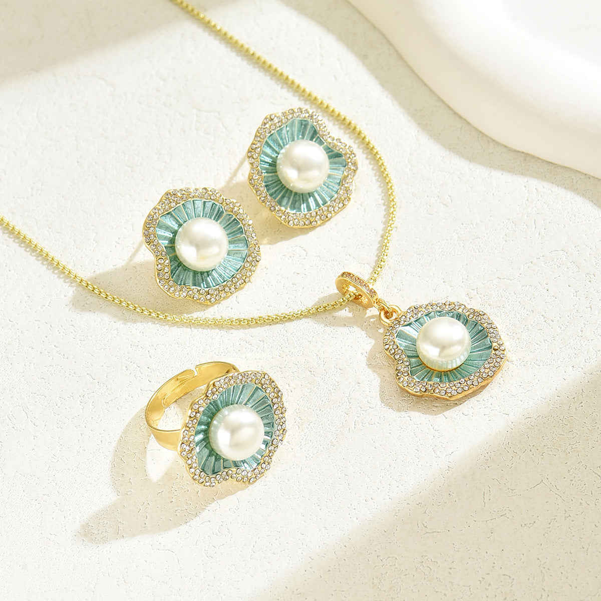 Green Floral Halo Jewelry — product image 2